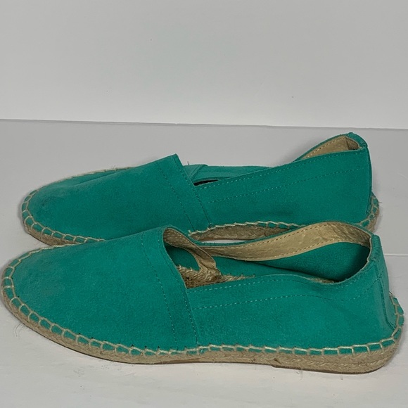 3/20 Sale! Casa Hernanz Teal Espadrilles - Picture 1 of 10